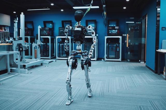 人形机器人产业中国领跑 优必选有效专利数全球第一